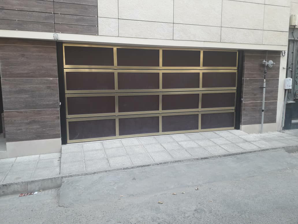 طراحی و اجرای درب مدرن پارکینگی